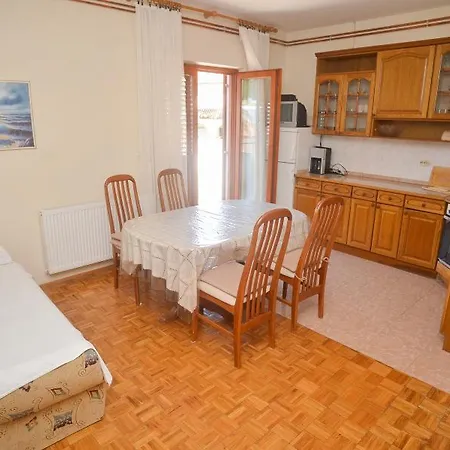Ante Apartament